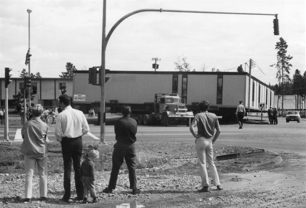 1971 - Building Move