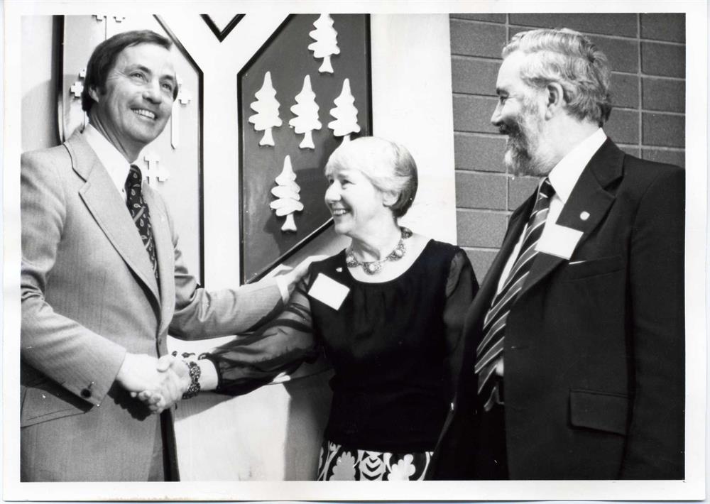 1979 - Expansion Opening - Premier Bennett